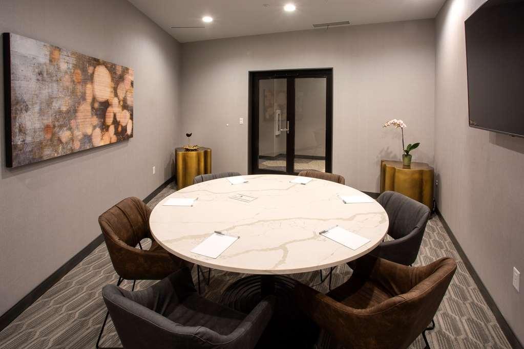 Hilton Garden Inn Redmond Wa Удобства фото