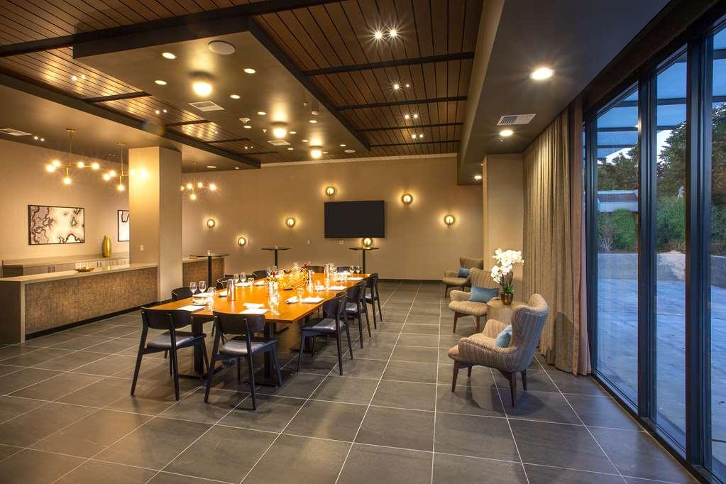 Hilton Garden Inn Redmond Wa Удобства фото